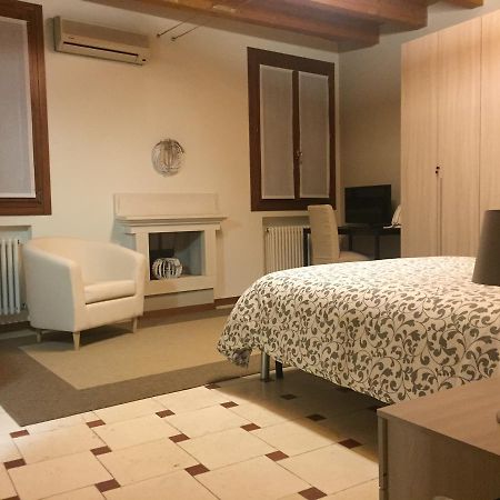 لونيغو B&B Via Garibaldi المظهر الخارجي الصورة